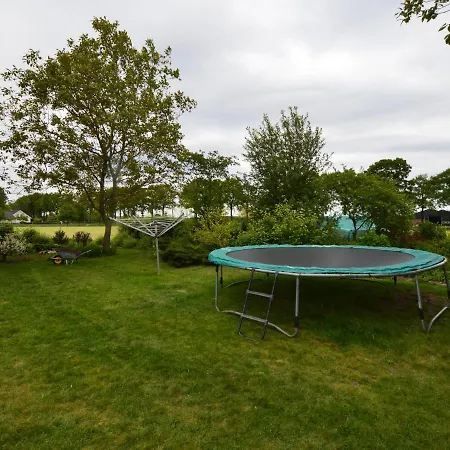 Cozy Holiday In With Garden *